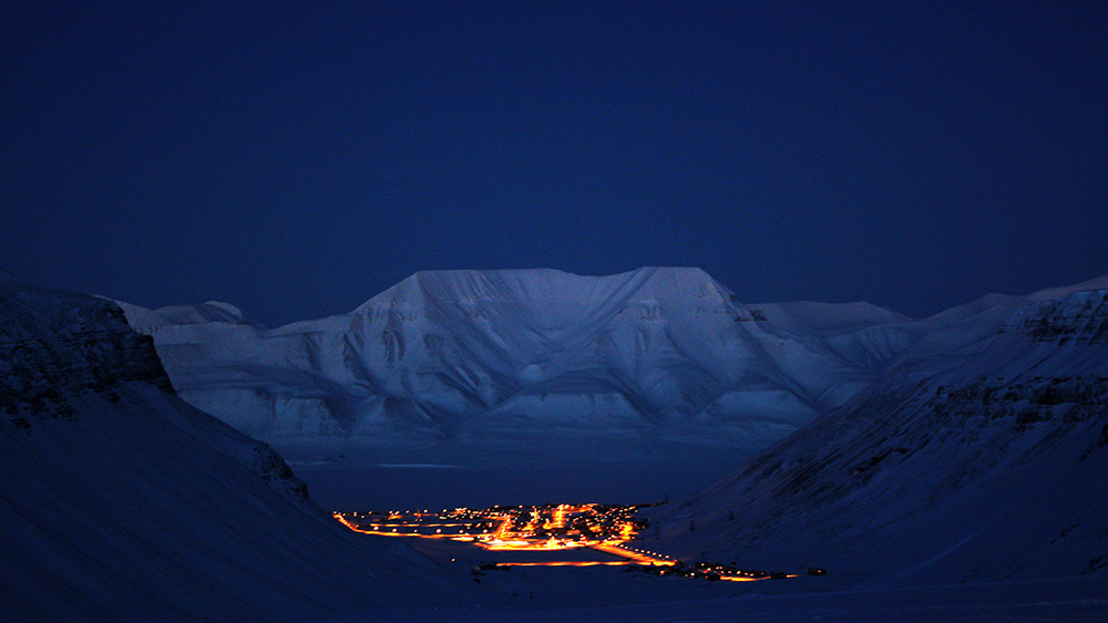 Longyearbyen in November ©-Marcel Schütz-2020