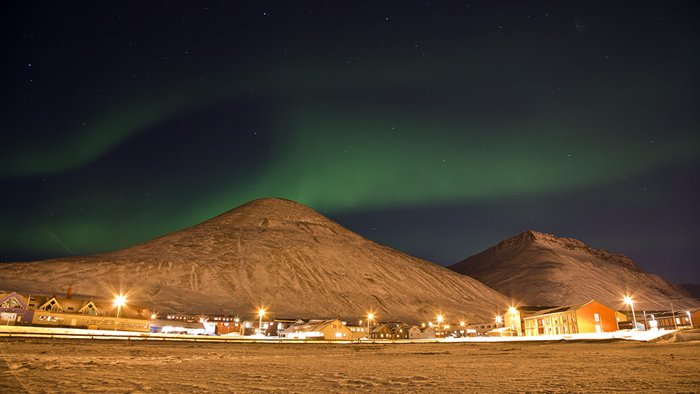 Northernlights over Svalbard ©-Marcel Schütz-2020